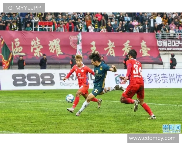 足球明星退役后重返赛场的背后故事与挑战解析